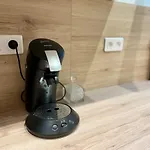 Newly Renovated Aparment - - Pets Welcome *