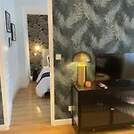 Апартаменты Newly Renovated Aparment - - Pets Welcome Каркассон