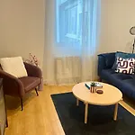 Newly Renovated Aparment - - Pets Welcome *