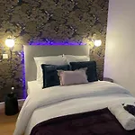 Newly Renovated Aparment - - Pets Welcome Апартаменты Каркассон