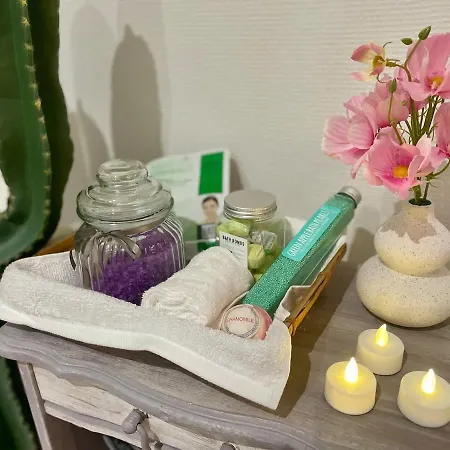 Lejlighed Chic And Relaxing Retreat With Bath Ritual & Candles - Pets Welcome *