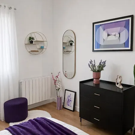 Newly Renovated Aparment - - Pets Welcome *